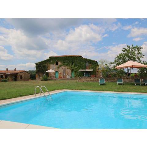 Farmhouse in Sorano with Swimming Pool Terrace Barbecue