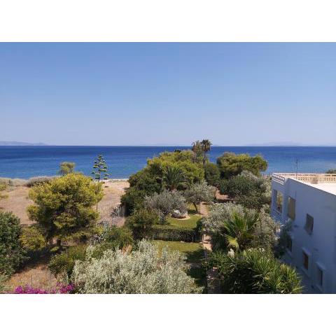 Geranium Villa by the sea