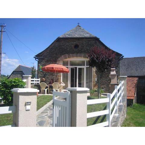 Gîte Conques-en-Rouergue, 3 pièces, 4 personnes - FR-1-601-378