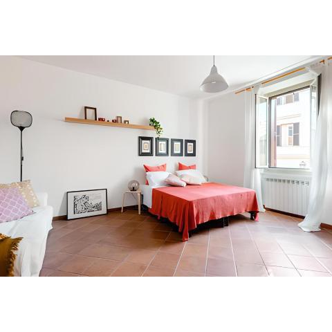 Giulia Apartment in Trastevere