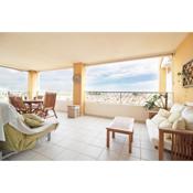 Global Properties, Apartamento con piscina y gran terraza en la playa