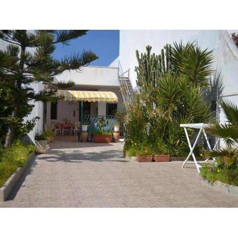 Holiday home with two parking spaces in San Foca Ll80