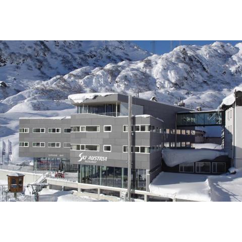 Hotel Ski Austria St.Christoph a.A.