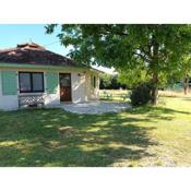 L'Octogon - countryside retreat with easy access.