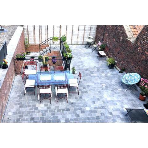 Loft atypique 192m2, terrasse, aux portes de Lille