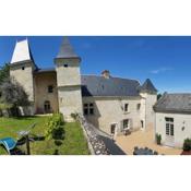 Logis Escale vue Loire, piscine semi-troglodyte