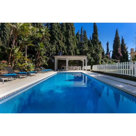 Luxury 6 Bedroom Villa, Marbella