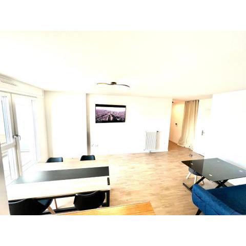 Luxury Full apartment with SOFITEL BEDS Paris 76m2 Terrasse 25m2