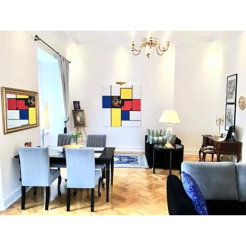 Luxury Suites & Apartments MONDRIAN Old Town