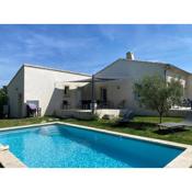 Moun Cabanoun, peaceful villa in the heart of Comtat Venaissin