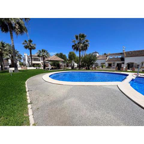 Nice Ground Floor Apartment with Communal Pool in Los Dolses LD279