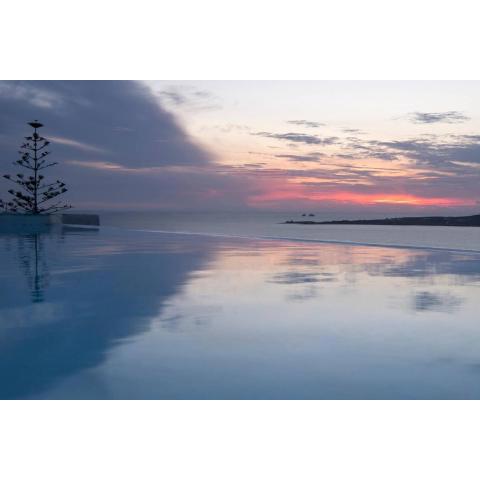 Paros Infinity Pool Villa