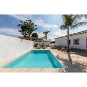 Pedregalejo Villa Sea&City with private heated pool