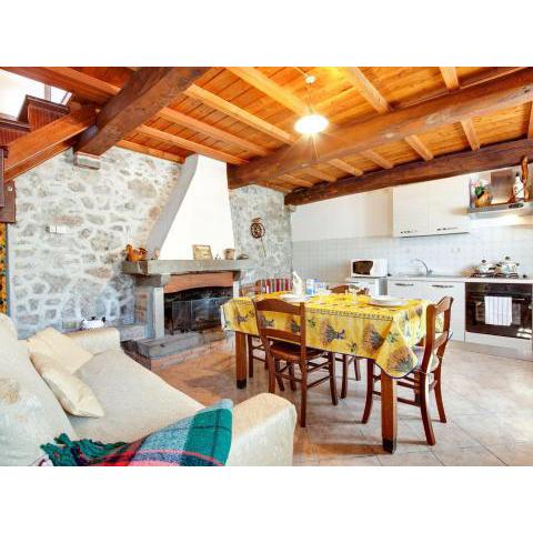 Reposeful Farmhouse in Bagni di Lucca with Private Terrace