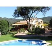 Serene Villa in Calonge with Private Swimming Pool