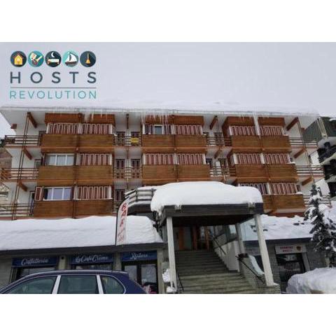 Ski slopes apartment