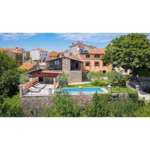 Stone villa Zamask with a pool and a lovely view