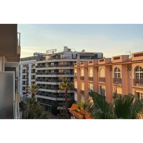 Studio avec balcon, Plages de Juan Les Pins