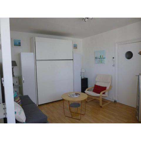 Studio Lumineux 250 M Digue , 28 M2, 2pers, Wifi