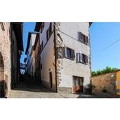 Stunning home in Colle di Buggiano with WiFi and 3 Bedrooms