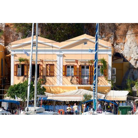 Symi Blue Port Apartment