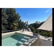 Vila Burriac ,Sunny, Spacious , Private Pool