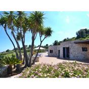 Villa Agapanto - Trulli Vista Mare con Ampio Giardino Privato