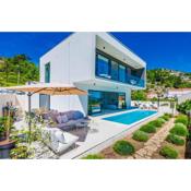 Villa Blue Diamond