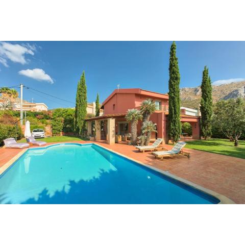 Villa Casa Del Sol with private pool