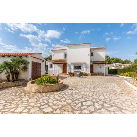 Villa Chaniris - Plusholidays