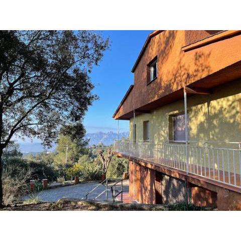 Villa con vistas a Montserrat