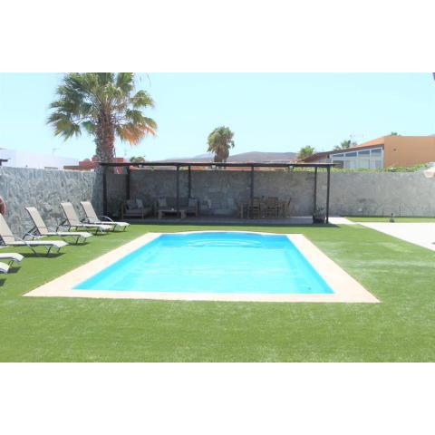 Villa & Golf & Heated Saltwater Pool & Leisure & WIFI