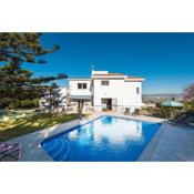 Villa Mediterranea with Private Pool, Andalusian style home