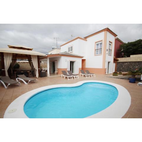 Villa with pool in Madroñal Fañabe, Costa Adeje