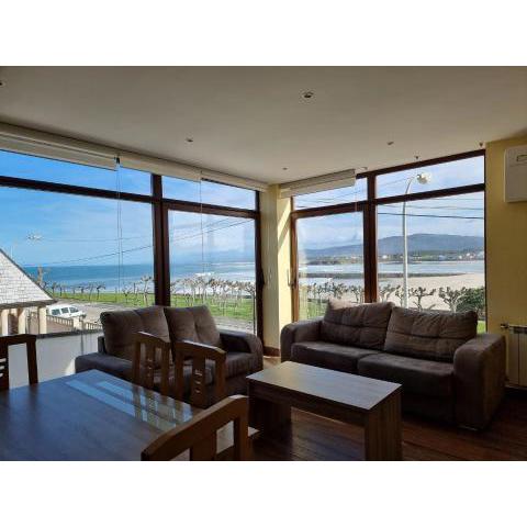 Vivienda de 4 dormitorios con vistas al mar