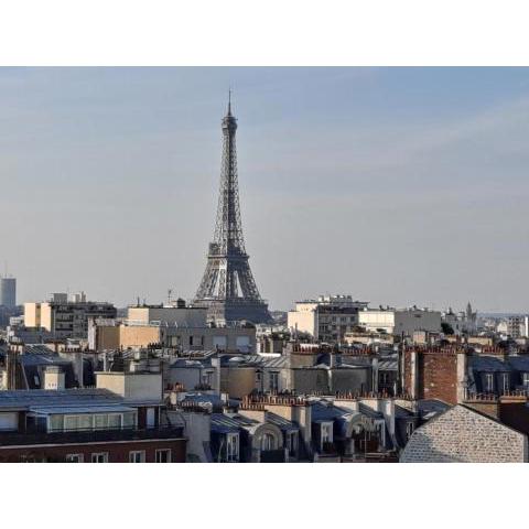 Vue exceptionnelle sur la tour Eiffel